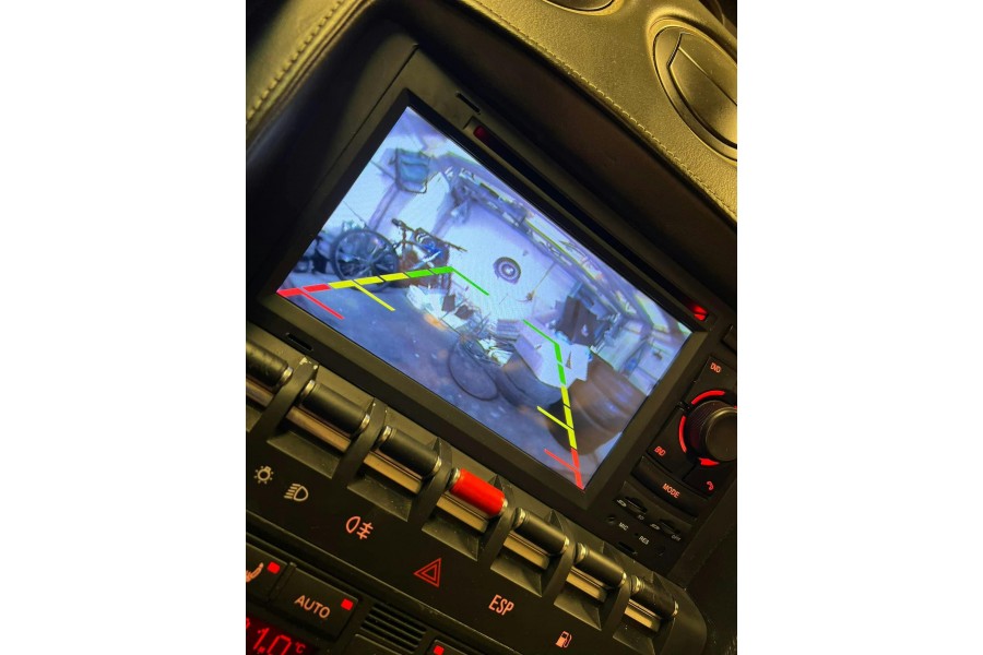Lamborghini Gallardo 2003-2013 Aftermarket radio upgrade dab apple carplay 